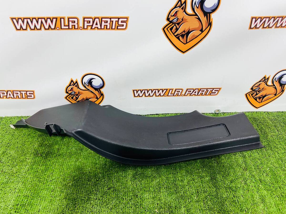 LR077972 Накладка порогу задня права Land Rover Discovery Sport L550 (2015-) Б/В